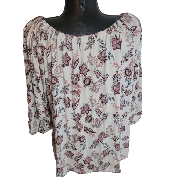 In Every Story White Paisley Floral Print Top with Drawstring Tie Neckline 0X - Picture 6 of 7